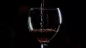 Nauka stojąca za czerwonym winem: zaskakujące korzyści zdrowotne i potencjalne ryzyko